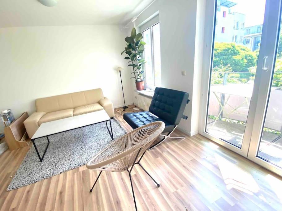 שונפלד Ber, Quiet, Green, View, Near Terminal, Berlin Parking מראה חיצוני תמונה