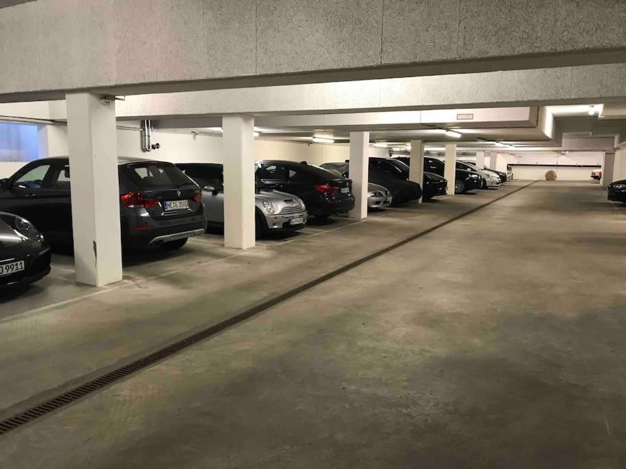 שונפלד Ber, Quiet, Green, View, Near Terminal, Berlin Parking מראה חיצוני תמונה